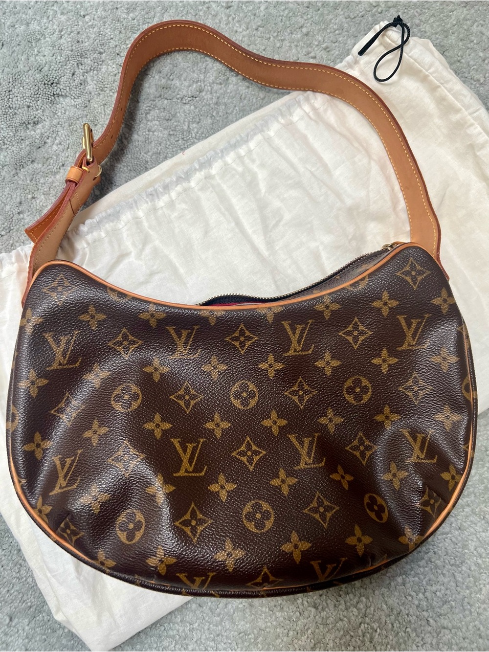 Authentic Louis Vuitton Monogram Croissant MM Shoulder Bag
